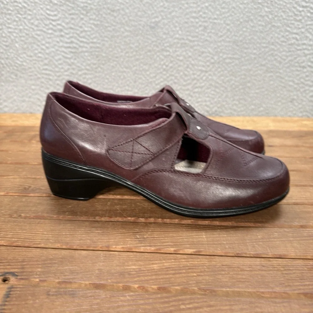 Thom McAn Shoes Womens 9W‎ Cranberry Hilliard Leather Mary Jane Loafers Preppy
